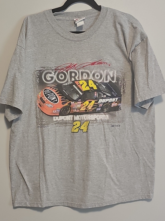 Vintage Jeff Gordon 24 Dupont Motorsports Gray Graphic T-Shirt